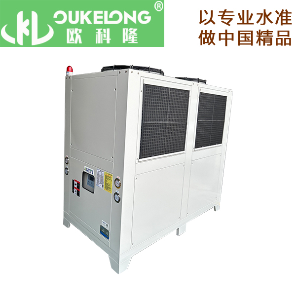 20匹風冷箱式冷水機（帶防塵網）